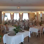 Logis Restaurant Des Voyageurs Pont-de-Salars