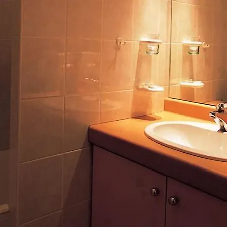 Logis Restaurant Des Voyageurs פונט-דה-סאלארס