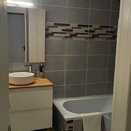 Logis Restaurant Des Voyageurs מלון