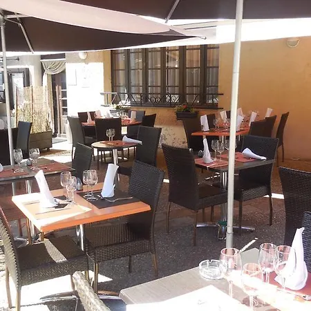 Logis Restaurant Des Voyageurs 酒店