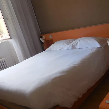 Logis Restaurant Des Voyageurs 酒店