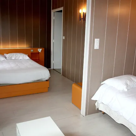 Hotel Logis Restaurant Des Voyageurs, Lacs Du Levezou