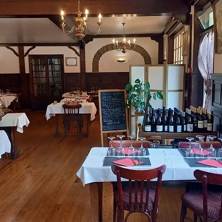 Logis Restaurant Des Voyageurs 酒店 蓬德萨拉尔