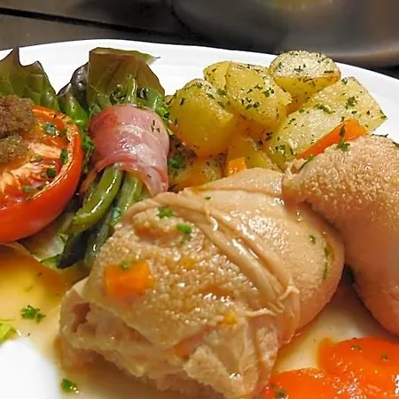 Logis Restaurant Des Voyageurs, Lacs Du Levezou Hotel