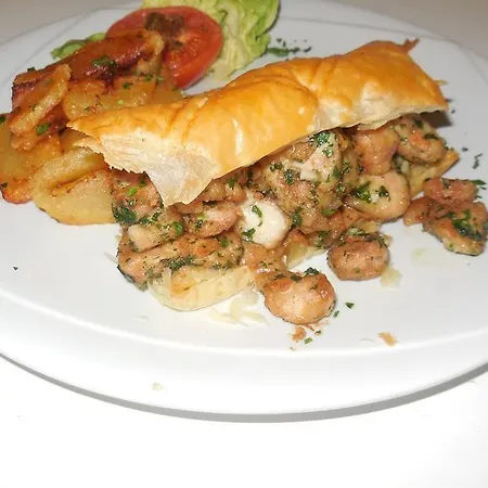 Logis Restaurant Des Voyageurs 酒店 蓬德萨拉尔