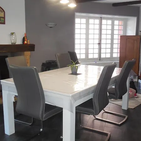 Logis Restaurant Des Voyageurs 酒店 蓬德萨拉尔