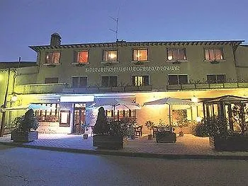 Logis Restaurant Des Voyageurs, Lacs Du Levezou 2*