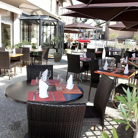 Logis Restaurant Des Voyageurs, Lacs Du Levezou Hotel